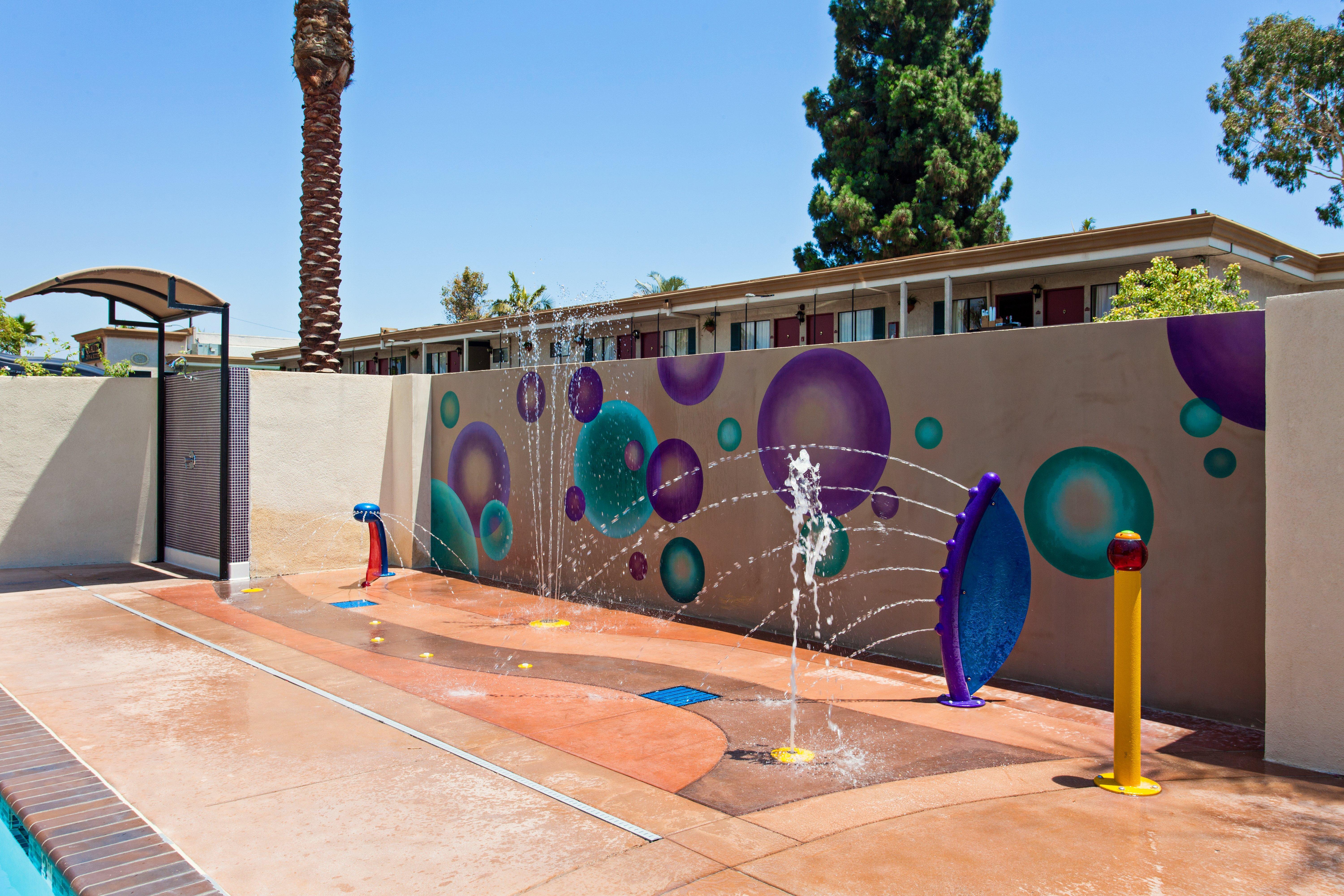 Holiday Inn Express & Suites Anaheim Resort Area By Ihg Exterior foto
